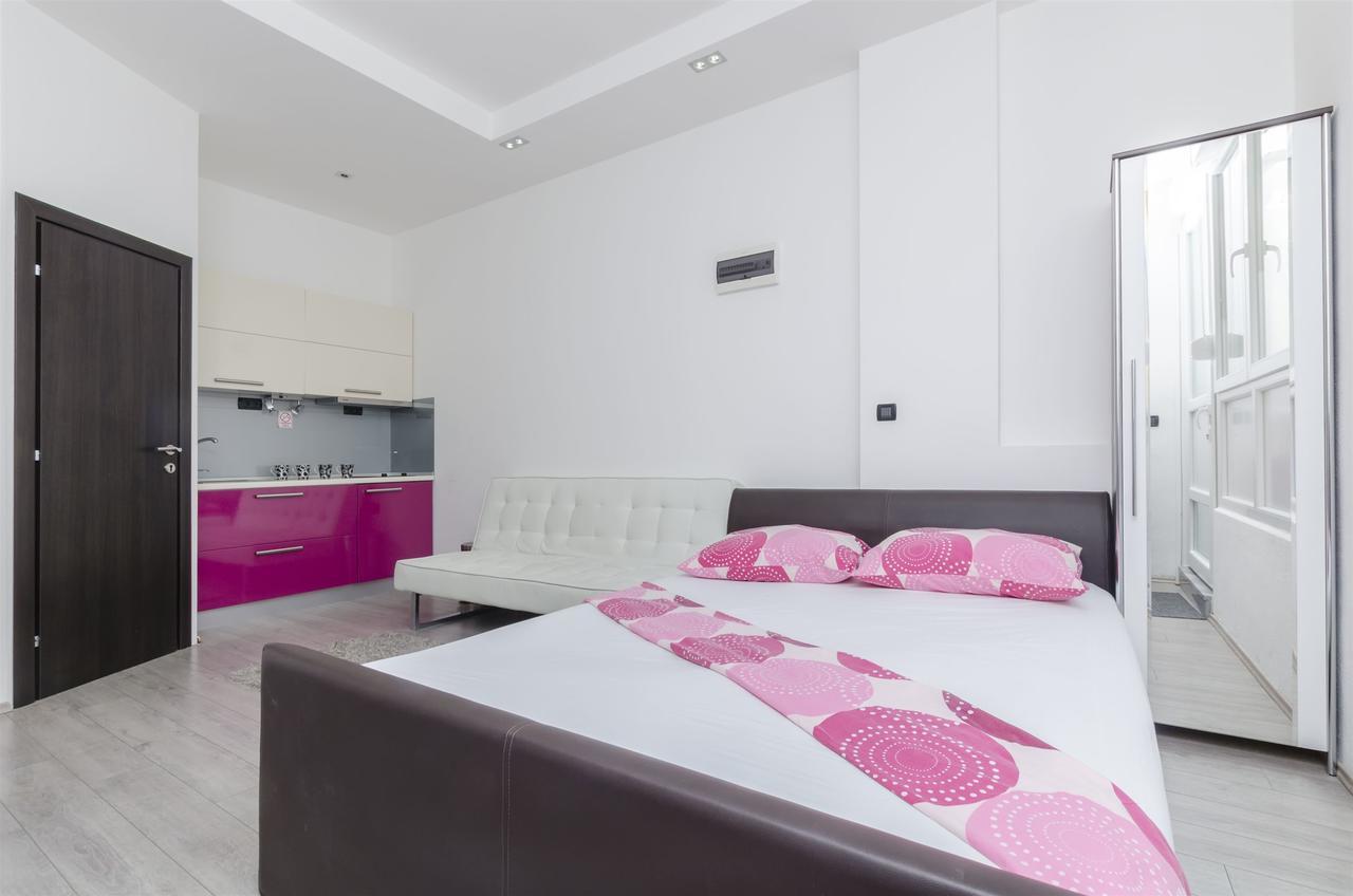 Apartment Antonela Omiš Екстериор снимка