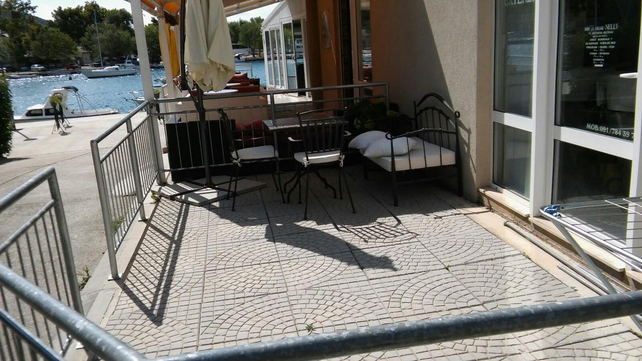 Apartment Antonela Omiš Екстериор снимка