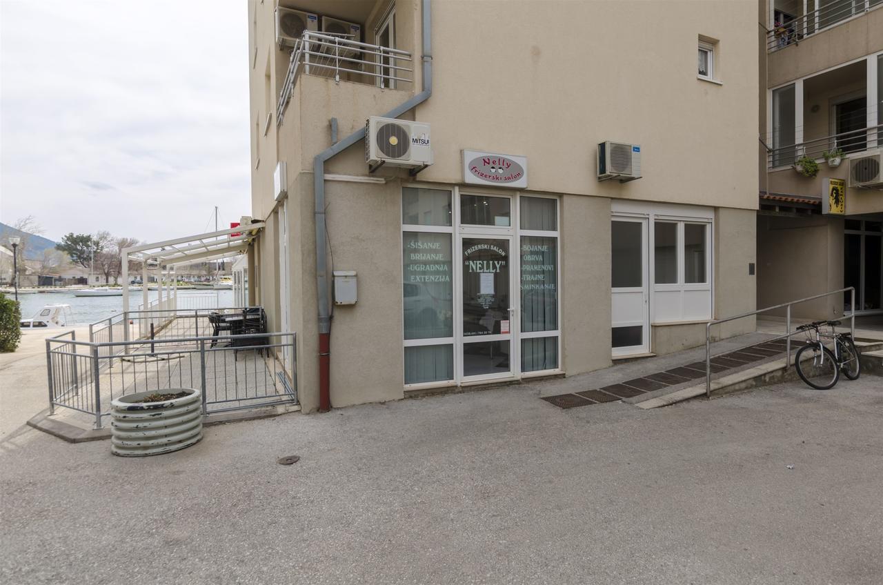 Apartment Antonela Omiš Екстериор снимка